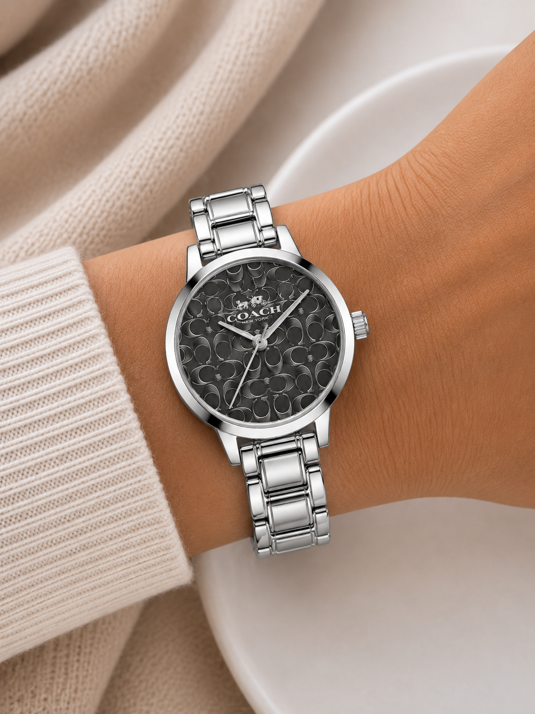 Reloj Coach C Plateado Fondo Negro