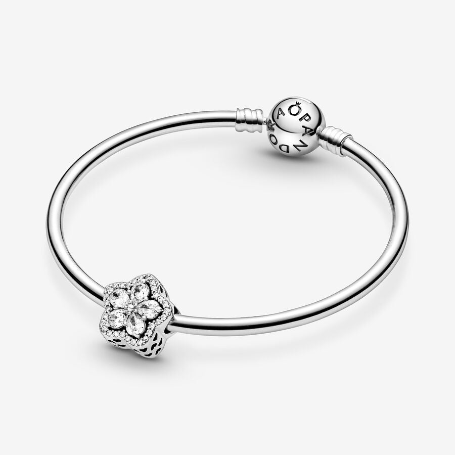 Charm Brillante Copo de Nieve en Pavé