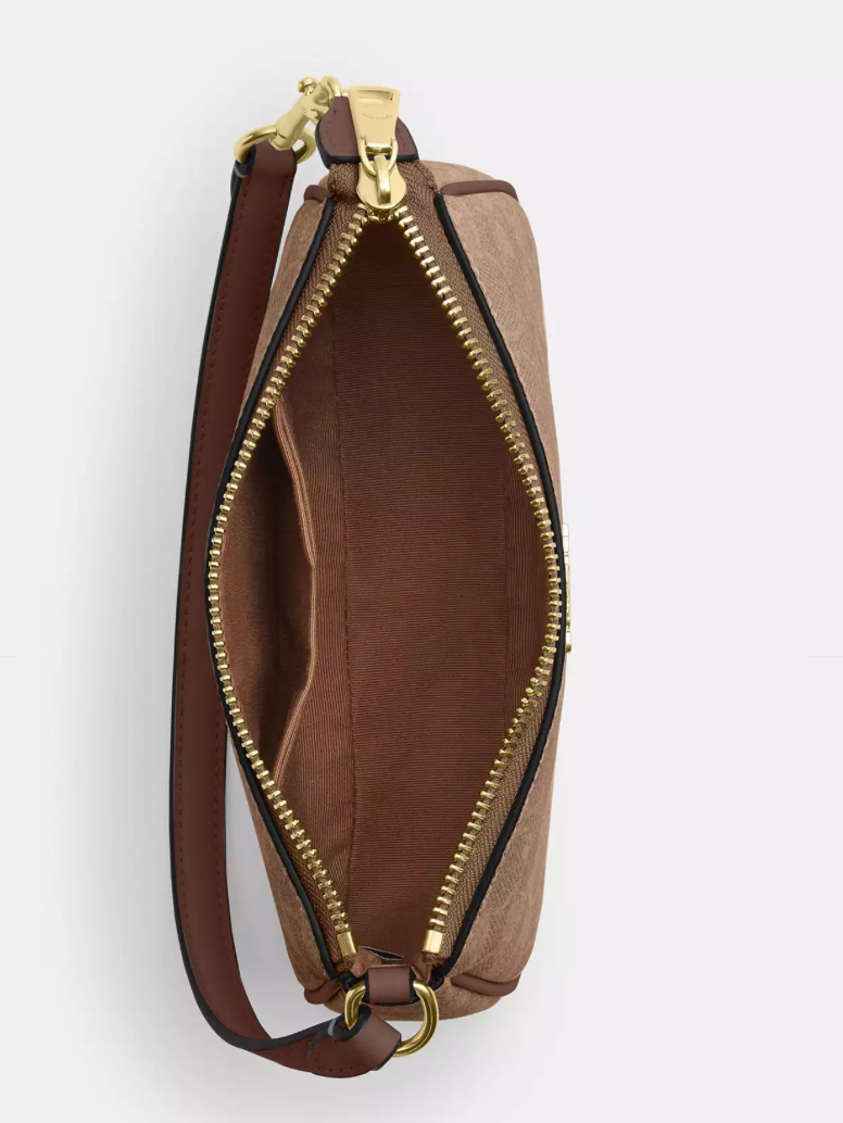 Coach Nolita 19
