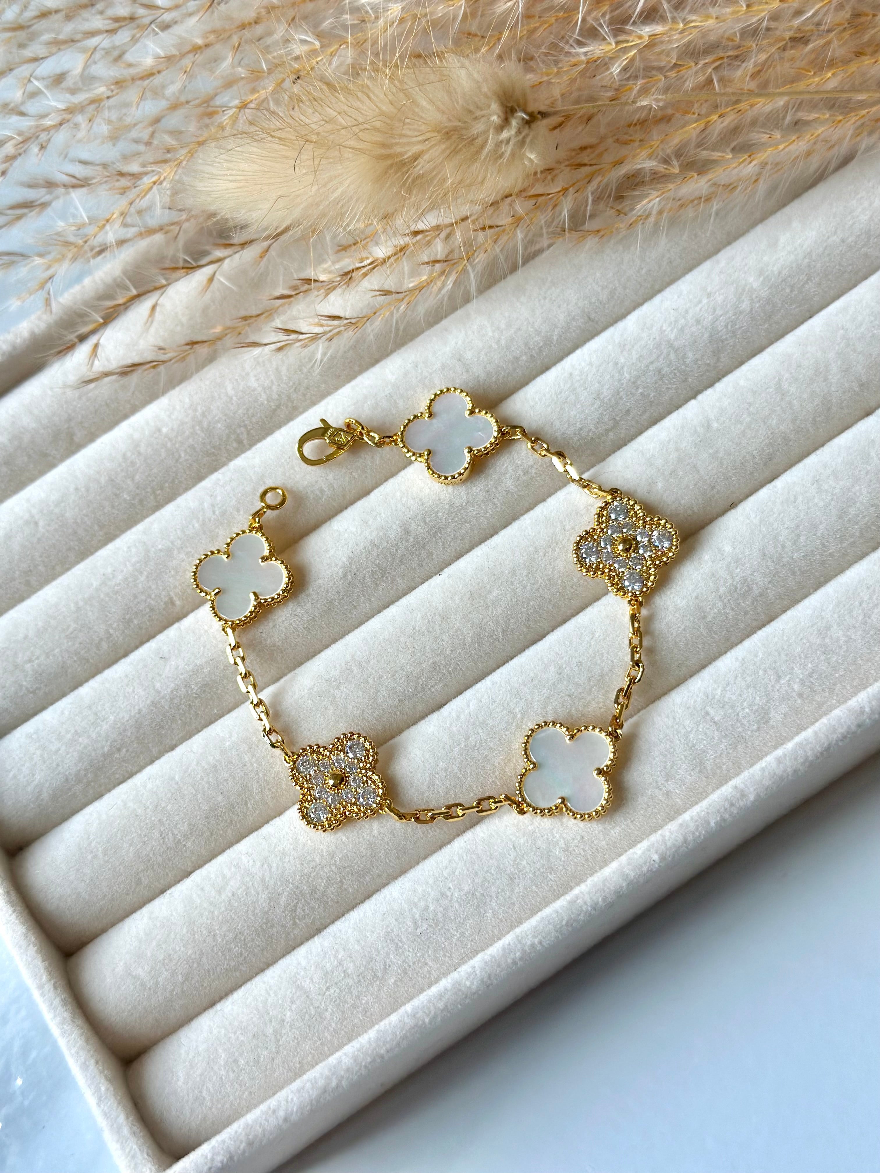 Pulsera Van Cleef Alhambra vintage 5 Tréboles Blanco y Dorado