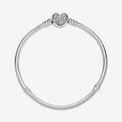 Pulsera Moments Cadena de Serpiente Cierre Corazón Mickey Mouse de Disney.