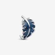 Charm Pluma Curvada Hoja Azul